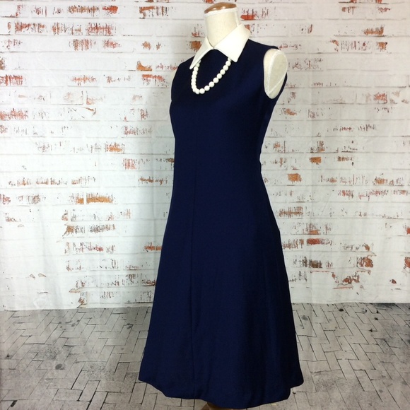 ILGWU White Pointed Lapel Navy Blue Sheath Dress - Picture 4 of 7